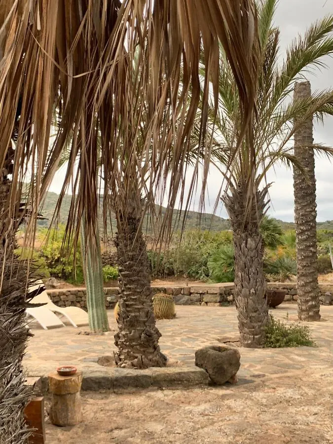 Villa Dammuso Oriente à Pantelleria 0*,